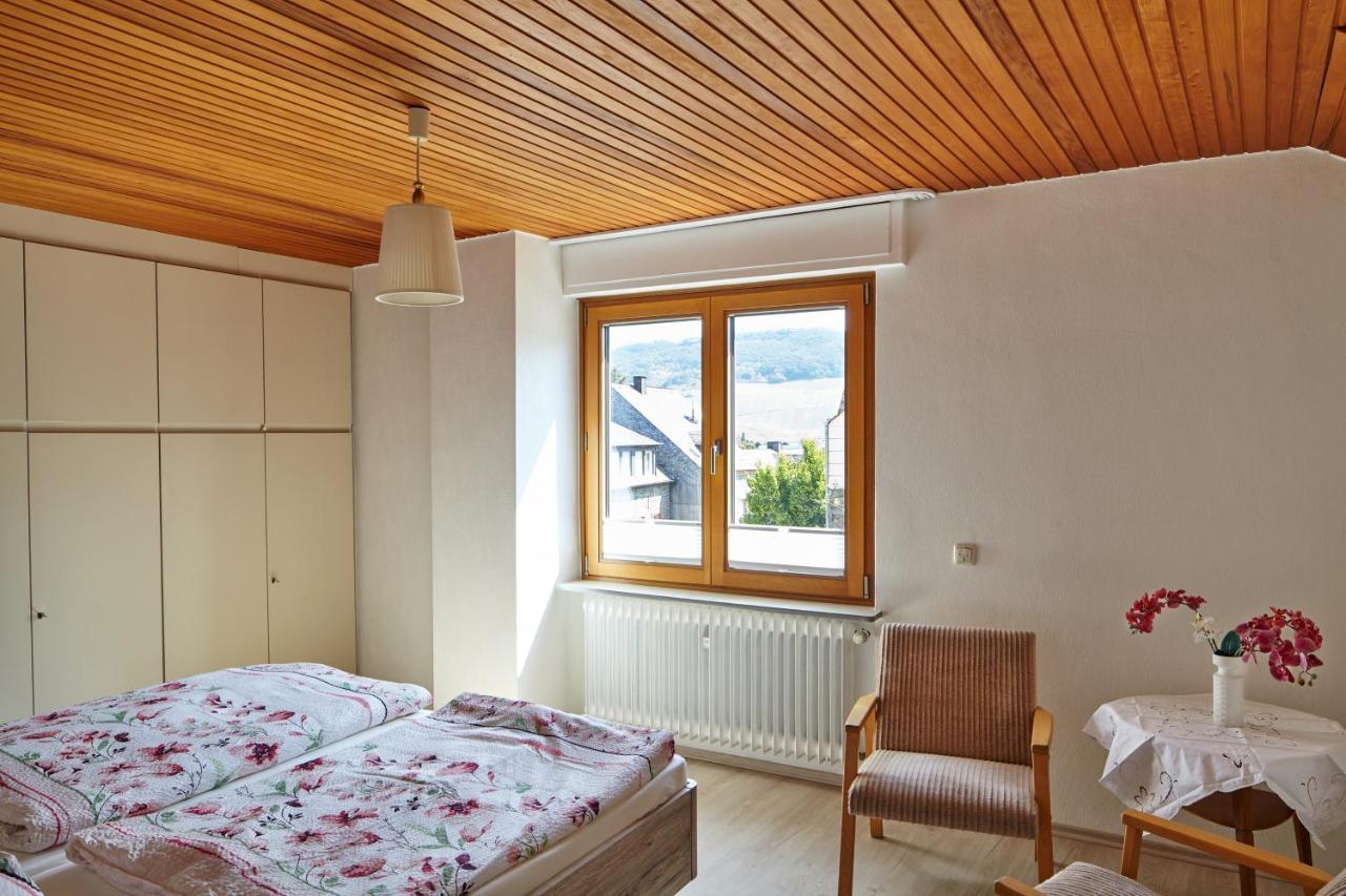 Ferienwohnung Mendgen Mit Panoramablick Бернкастель-Кюс Екстер'єр фото